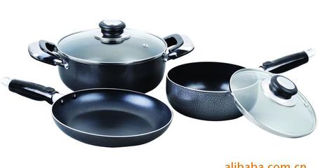 铝制不粘组合套装锅 现代厨房的多功能日用百货